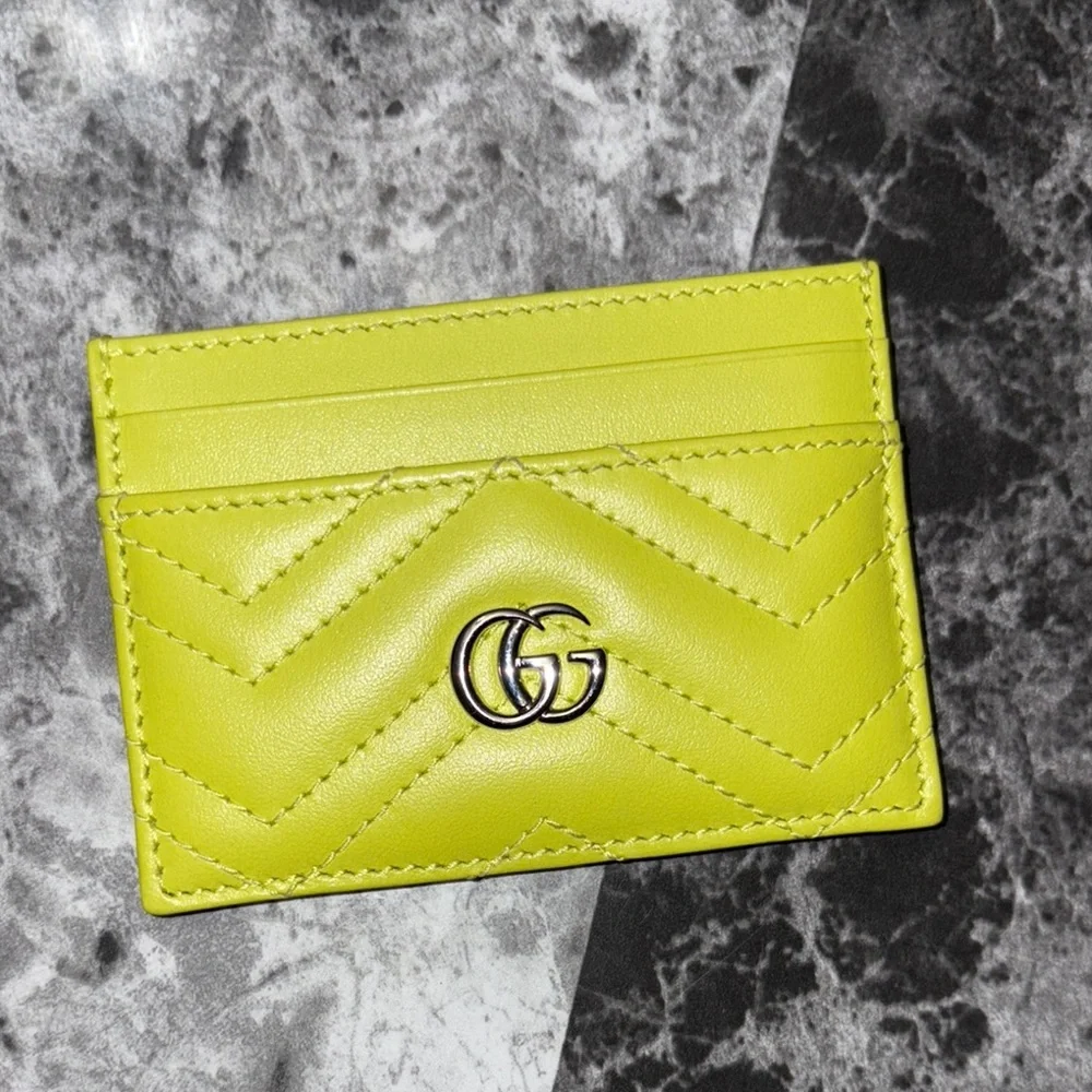 Gucci Neon Yellow Card Holder - Picture 1 of 5